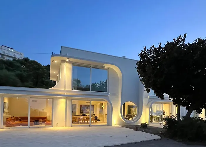 The Sicily Lobster House * Naso