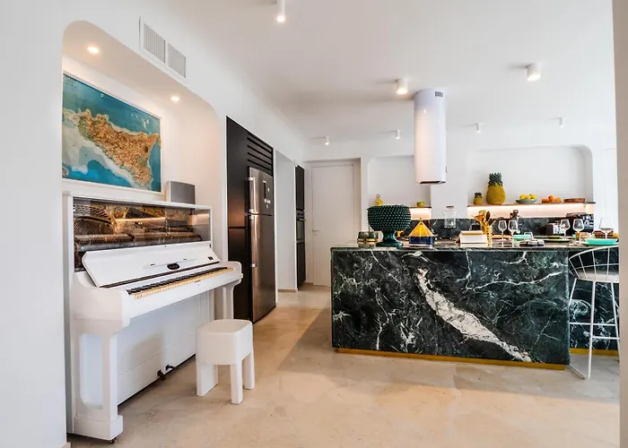 The Sicily Lobster House * Naso