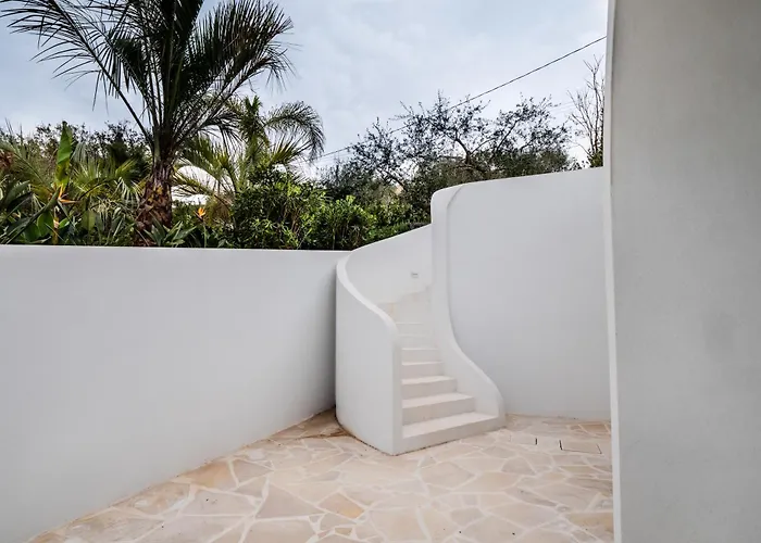 别墅 The Sicily Lobster House Naso